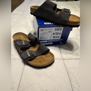 New Arizona Birkenstocks size 36
